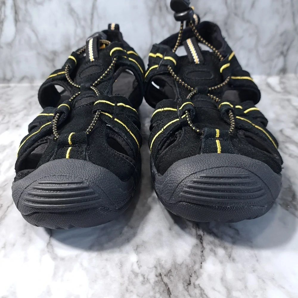 OP Ocean Pacific Boys Hiking Sandals Slip-On Size‎ 5 Black & Yellow